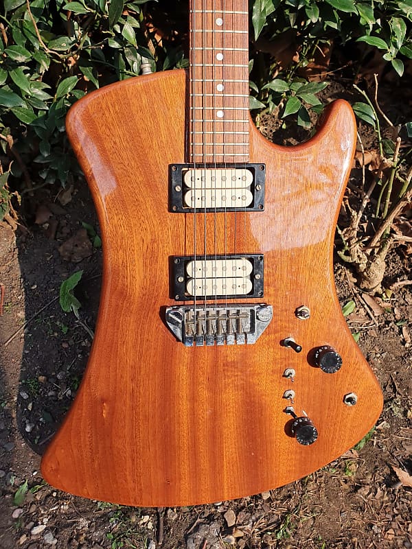 1980s Hofner Razorwood