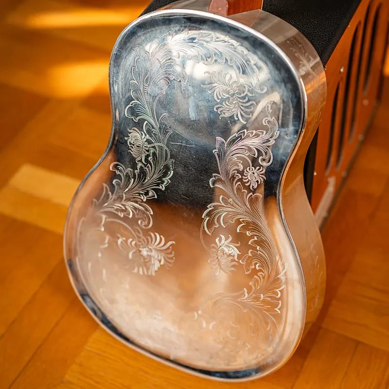 1930s National Style 4 Tricone Resonator