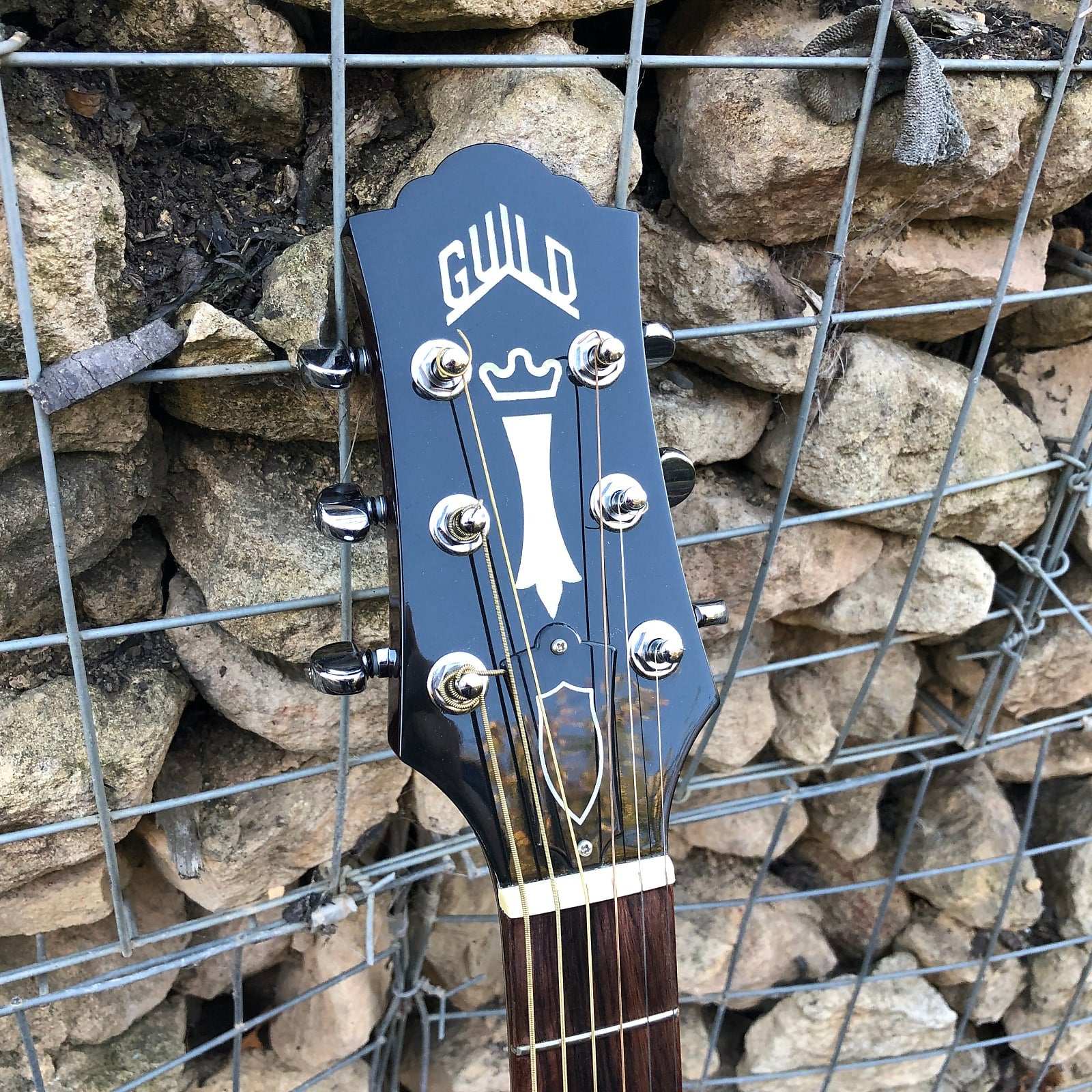 1998 Guild USA F-30HR