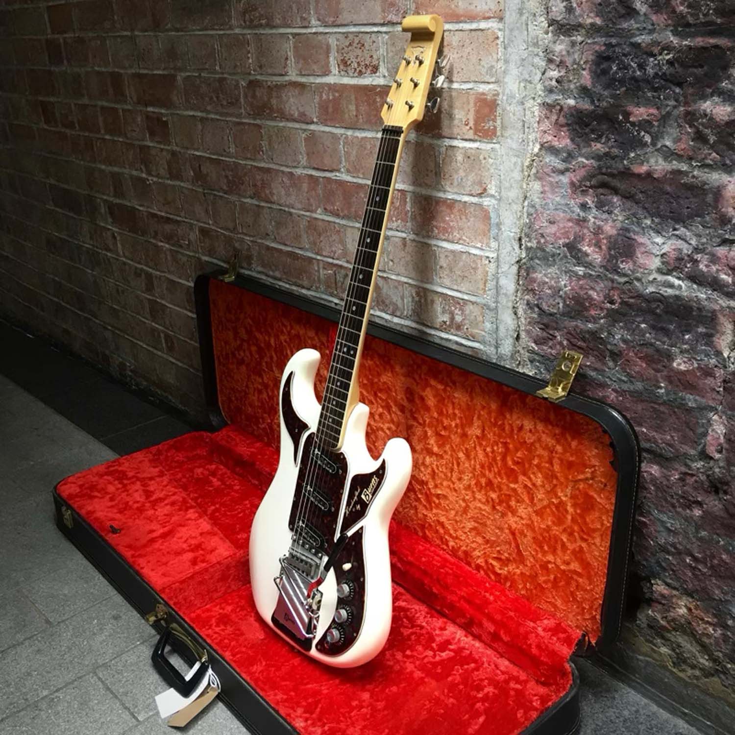 1965 Burns Hank Marvin