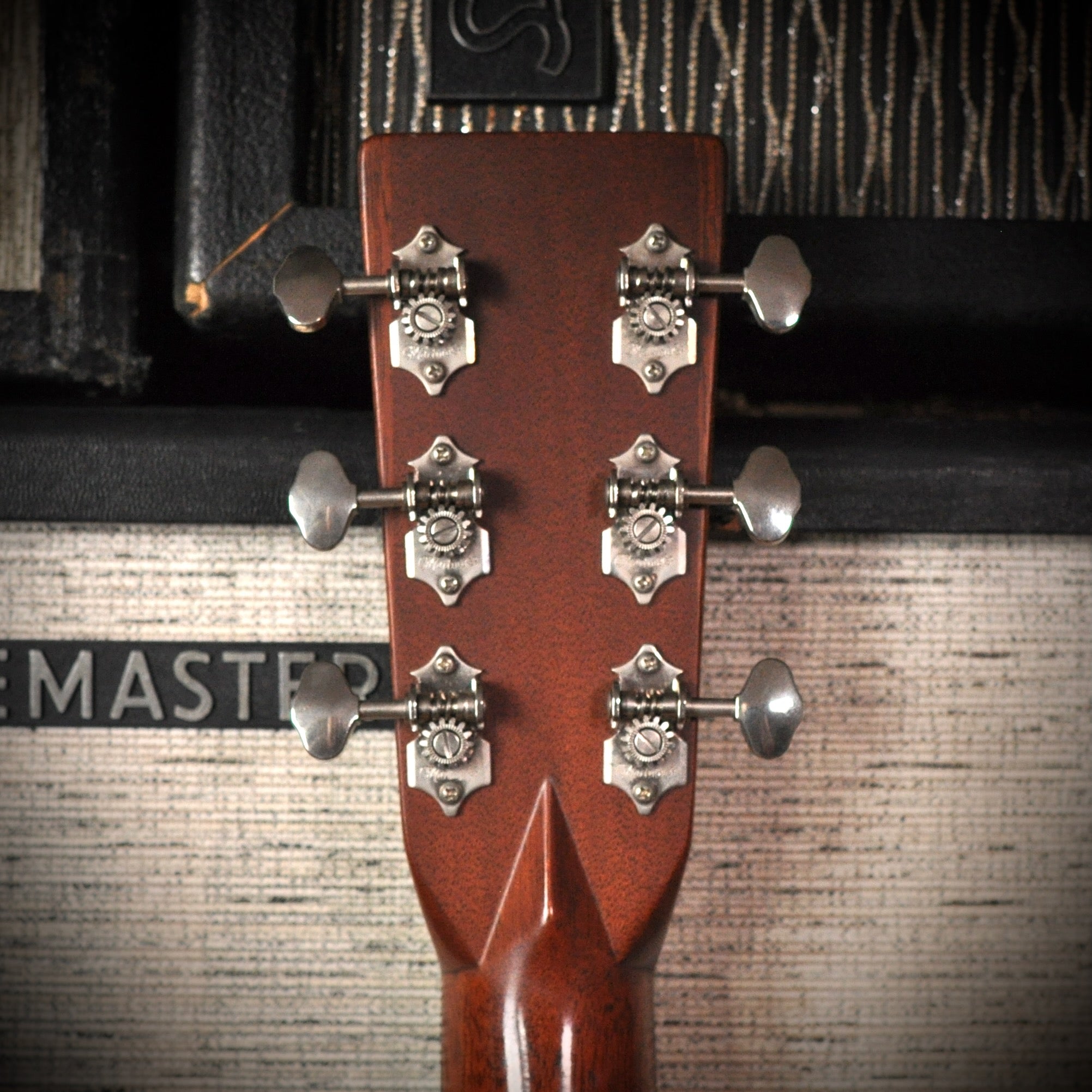 Martin HD-28V Natural 2006